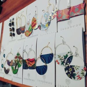 NOW ON ETSY!🌿 IssabeauJewelry